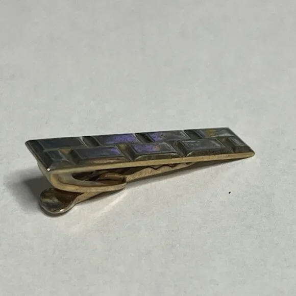 VTG Brick Block Texture Tie Clip Clasp Bar Gold Tone Casual or Formal 1.6" - Picture 4 of 9